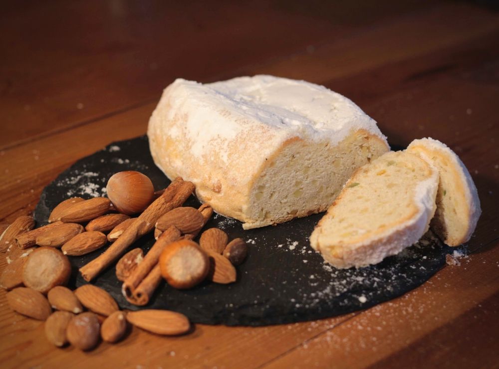 Mandelstollen 0,25 kg in Folie