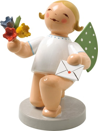 Engel mit Brief und Blumen, kniend - blondes Haar