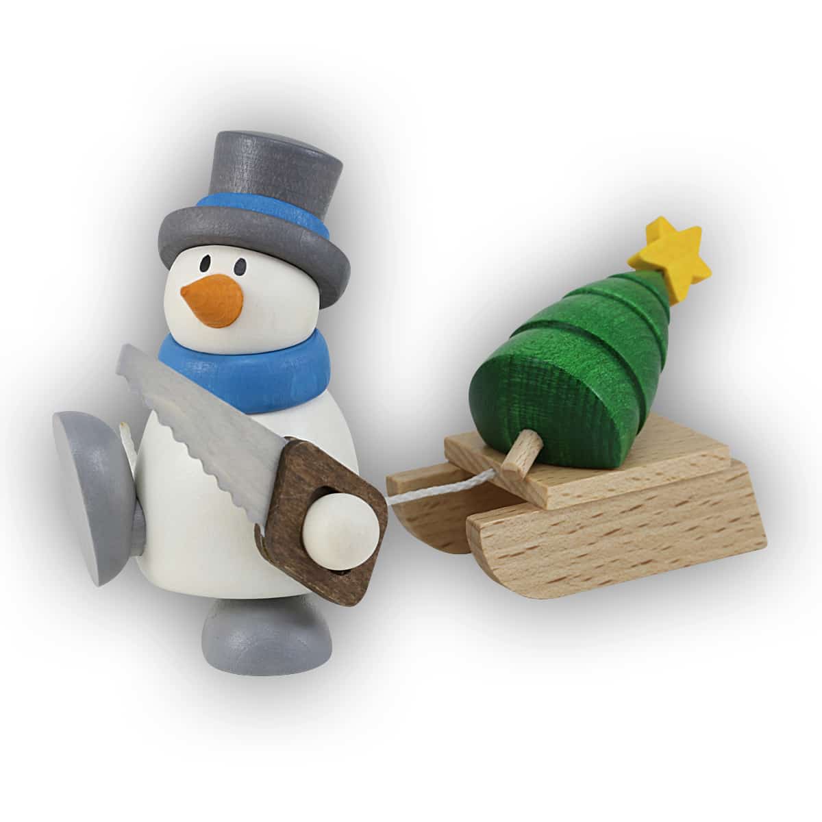 Schneemann Otto mit Schlitten und Bäumchen