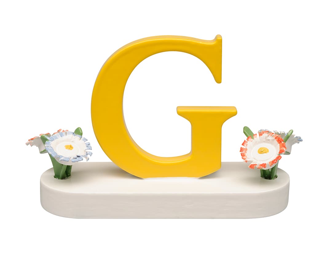 Buchstabe G, mit Blumen
