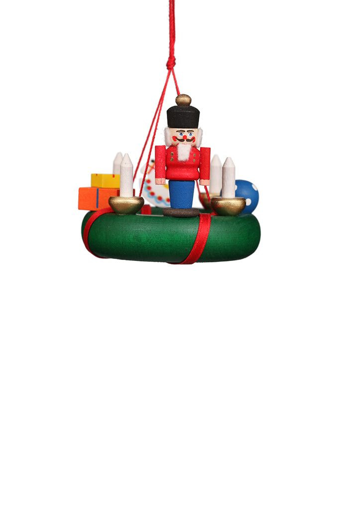 Baumbehang Kranz mit Nussknacker