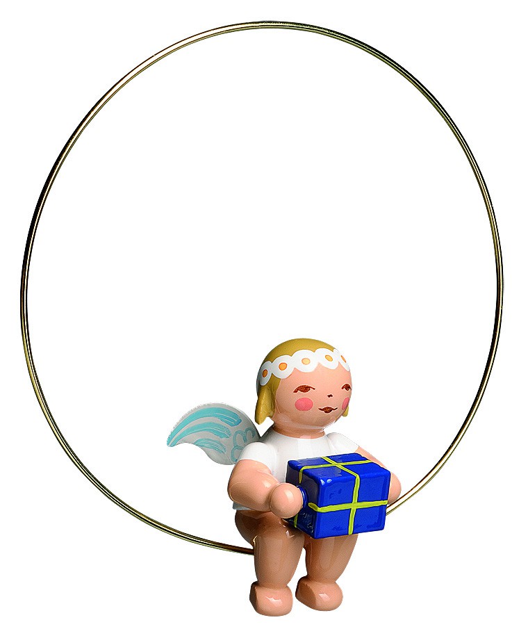 Margeritenengel im Ring mit Geschenk