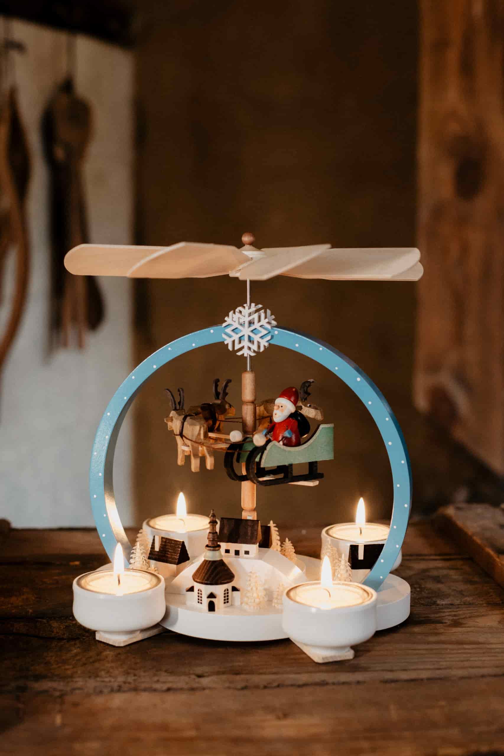 Teelichtpyramide Weihnachtszauber