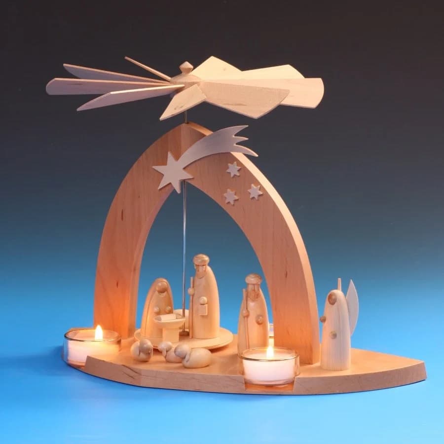 Pyramide Christi Geburt mit Hirte