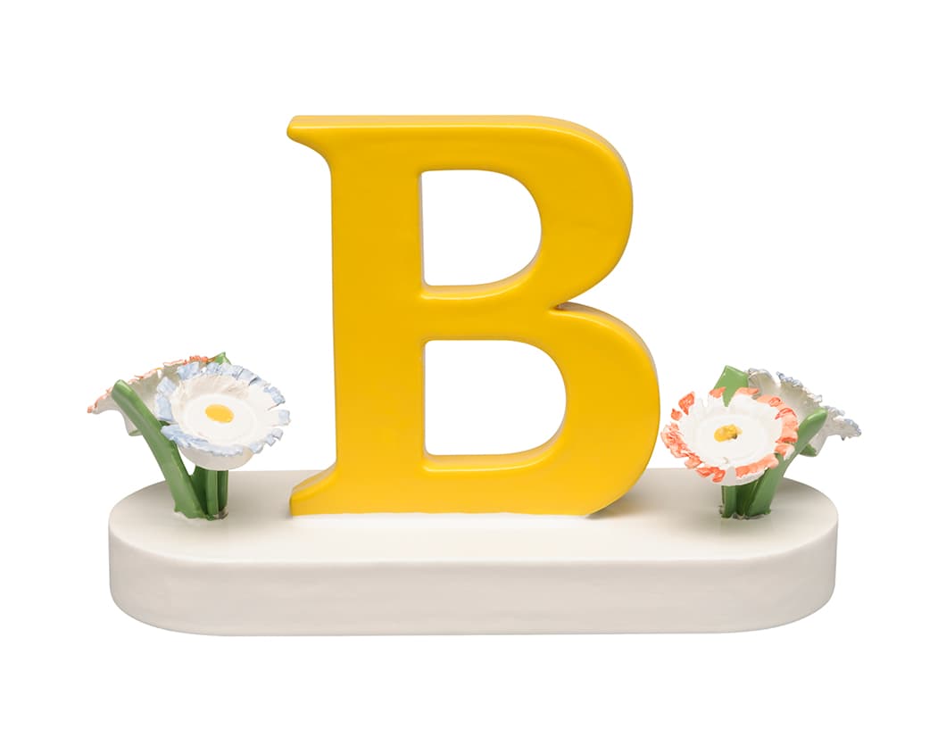 Buchstabe B, mit Blumen