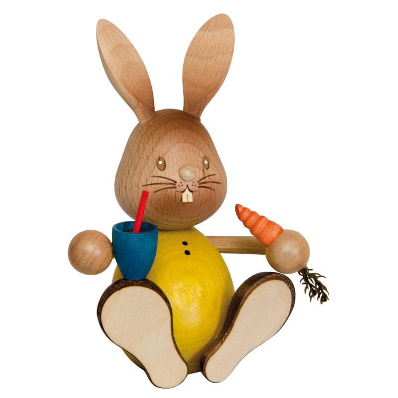 Stupsi Hase mit Möhre und Becher