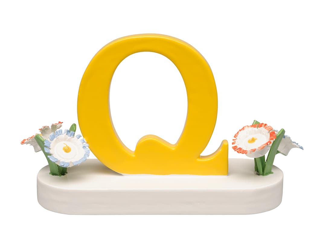 Buchstabe Q, mit Blume