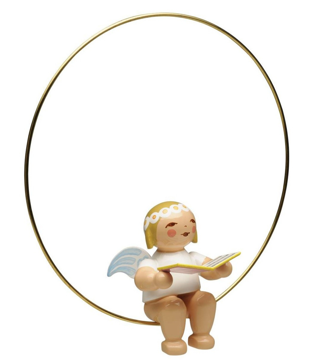 Margeritenengel im Ring mit Liederbuch