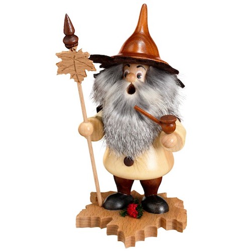 Räuchermann Baumwichtel auf Ahornblatt